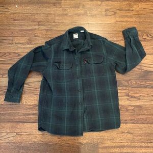 Levi’s Flannel Like New - Preshrunk